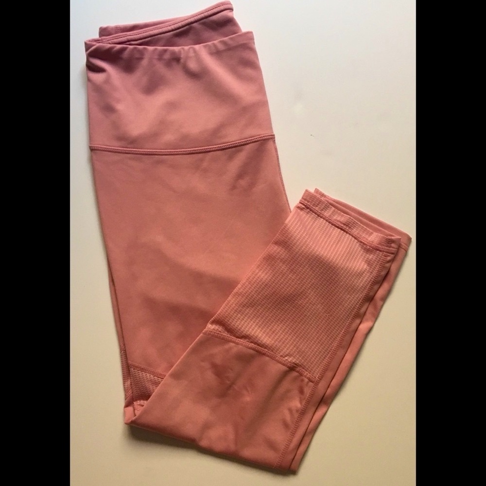 🌵 EUC Reebok High-rise Skinny Capri Leggings